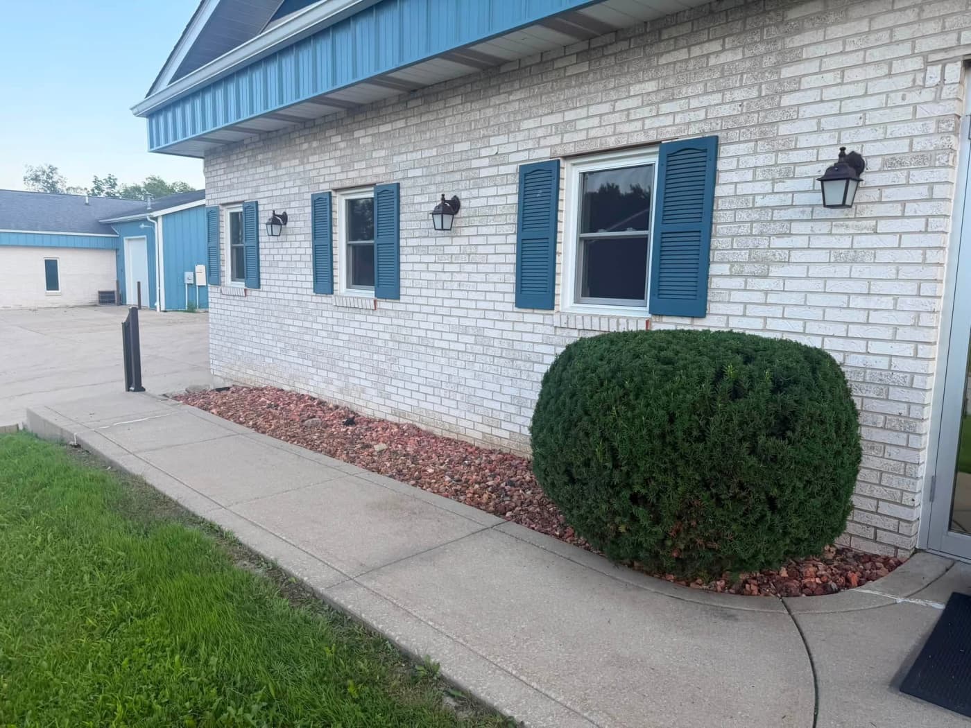 Green Oasis Landscaping LLC