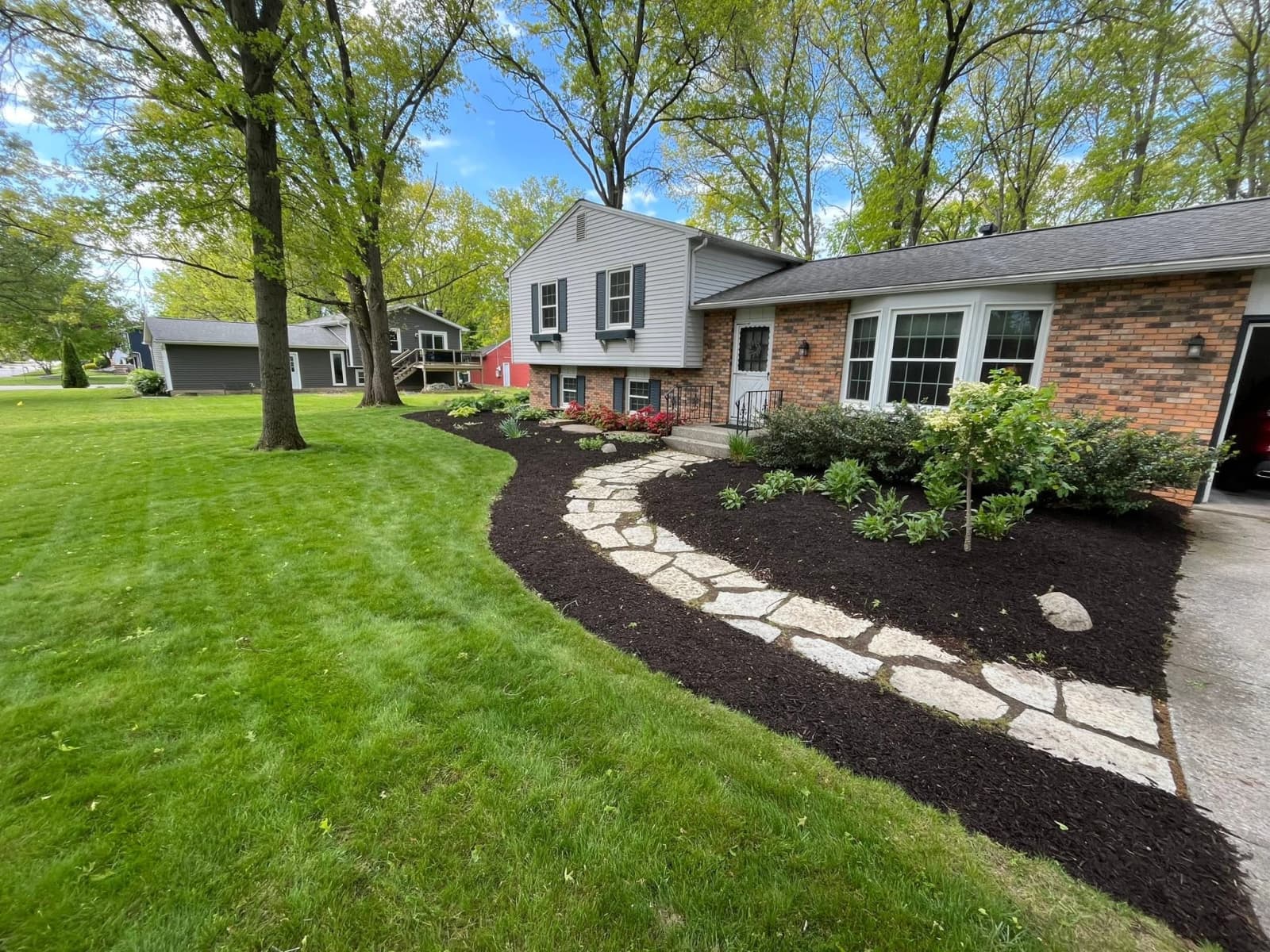 Green Oasis Landscaping LLC